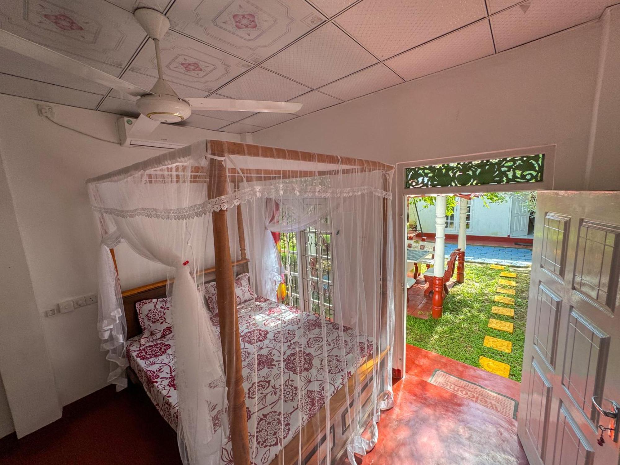 Silvas Surf Home Weligama Dış mekan fotoğraf